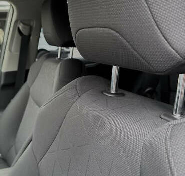 Сірий Тойота РАВ 4, об'ємом двигуна 1.99 л та пробігом 46 тис. км за 27700 $, фото 12 на Automoto.ua