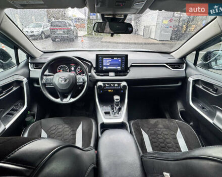 Сірий Тойота РАВ 4, об'ємом двигуна 2.49 л та пробігом 50 тис. км за 26900 $, фото 16 на Automoto.ua