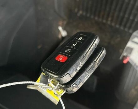 Серый Тойота РАВ 4, объемом двигателя 2.5 л и пробегом 147 тыс. км за 850 $, фото 2 на Automoto.ua