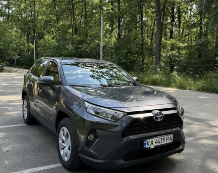 Сірий Тойота РАВ 4, об'ємом двигуна 1.99 л та пробігом 46 тис. км за 27700 $, фото 4 на Automoto.ua