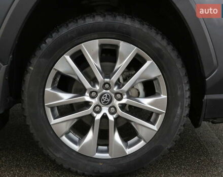 Сірий Тойота РАВ 4, об'ємом двигуна 2.49 л та пробігом 48 тис. км за 30000 $, фото 10 на Automoto.ua