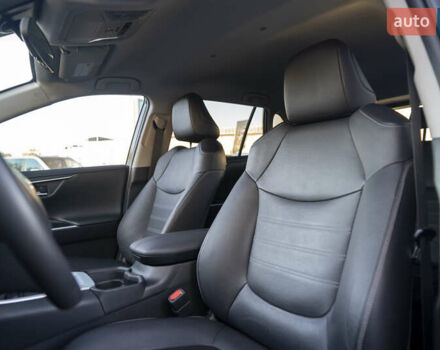 Серый Тойота РАВ 4, объемом двигателя 2.49 л и пробегом 49 тыс. км за 31400 $, фото 23 на Automoto.ua