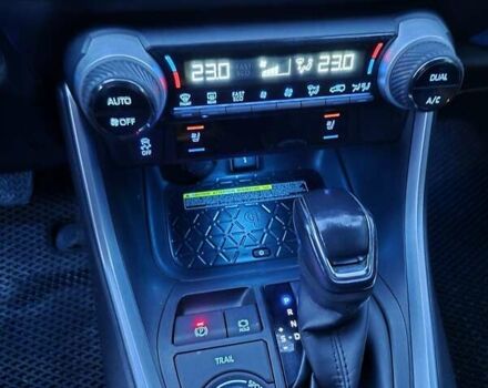 Сірий Тойота РАВ 4, об'ємом двигуна 2.49 л та пробігом 91 тис. км за 35000 $, фото 11 на Automoto.ua