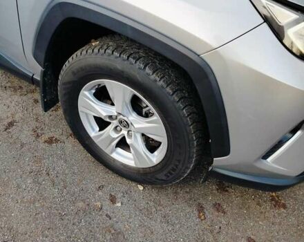 Серый Тойота РАВ 4, объемом двигателя 1.99 л и пробегом 40 тыс. км за 30000 $, фото 3 на Automoto.ua