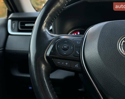 Сірий Тойота РАВ 4, об'ємом двигуна 1.99 л та пробігом 92 тис. км за 28999 $, фото 10 на Automoto.ua