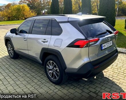 Сірий Тойота РАВ 4, об'ємом двигуна 2.5 л та пробігом 128 тис. км за 28500 $, фото 5 на Automoto.ua