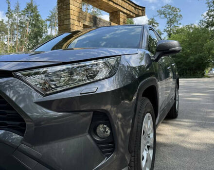 Сірий Тойота РАВ 4, об'ємом двигуна 1.99 л та пробігом 46 тис. км за 27700 $, фото 6 на Automoto.ua