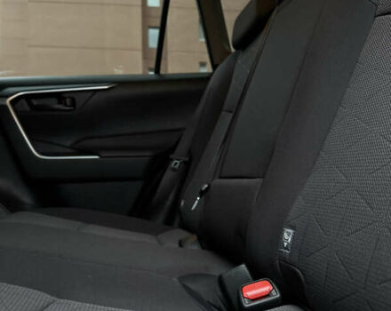 Сірий Тойота РАВ 4, об'ємом двигуна 1.99 л та пробігом 46 тис. км за 27700 $, фото 17 на Automoto.ua