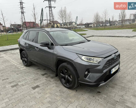 Серый Тойота РАВ 4, объемом двигателя 2.49 л и пробегом 195 тыс. км за 28850 $, фото 1 на Automoto.ua