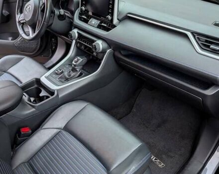 Сірий Тойота РАВ 4, об'ємом двигуна 2.49 л та пробігом 93 тис. км за 29300 $, фото 9 на Automoto.ua