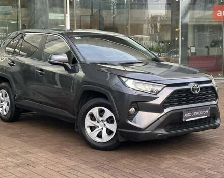 Сірий Тойота РАВ 4, об'ємом двигуна 1.99 л та пробігом 51 тис. км за 28463 $, фото 17 на Automoto.ua