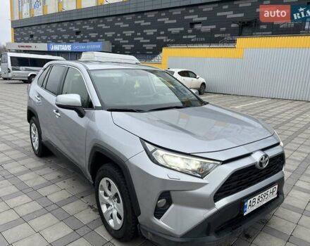 Сірий Тойота РАВ 4, об'ємом двигуна 1.99 л та пробігом 156 тис. км за 23500 $, фото 4 на Automoto.ua