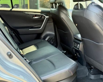 Сірий Тойота РАВ 4, об'ємом двигуна 2.5 л та пробігом 73 тис. км за 38900 $, фото 19 на Automoto.ua