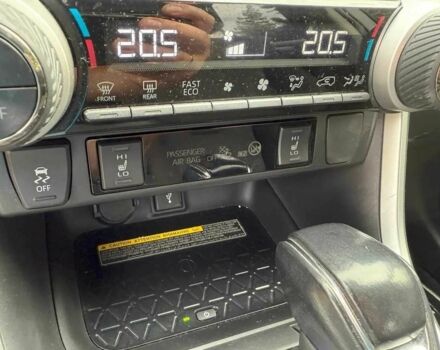 Сірий Тойота РАВ 4, об'ємом двигуна 0 л та пробігом 90 тис. км за 16700 $, фото 13 на Automoto.ua