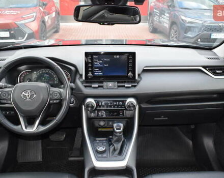 Тойота РАВ 4 2021 в Житомире на Automoto.ua Серый Тойота РАВ 4, объемом двигателя 1.99 л и пробегом 169 тыс. км за 28500 $, фото 7 на Automoto.ua