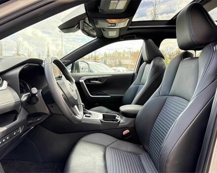 Сірий Тойота РАВ 4, об'ємом двигуна 0 л та пробігом 15 тис. км за 16700 $, фото 7 на Automoto.ua