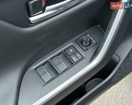 Серый Тойота РАВ 4, объемом двигателя 1.99 л и пробегом 48 тыс. км за 33500 $, фото 26 на Automoto.ua