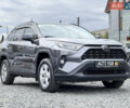 Тойота РАВ 4 2021 в Бердичеве на Automoto.ua Серый Тойота РАВ 4, объемом двигателя 2.49 л и пробегом 45 тыс. км за 27500 $, фото 4 на Automoto.ua