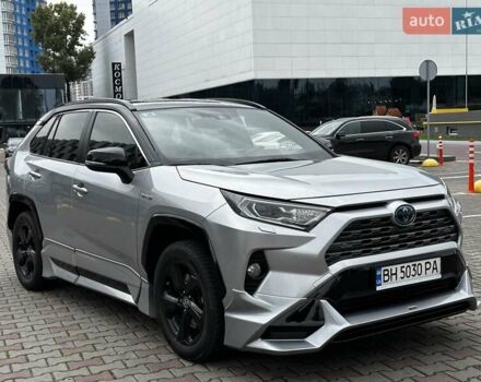 Сірий Тойота РАВ 4, об'ємом двигуна 2.49 л та пробігом 186 тис. км за 34500 $, фото 1 на Automoto.ua