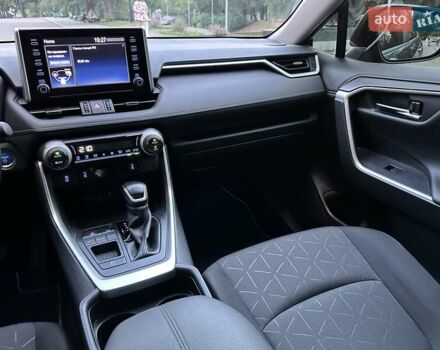 Сірий Тойота РАВ 4, об'ємом двигуна 2.49 л та пробігом 18 тис. км за 34500 $, фото 11 на Automoto.ua
