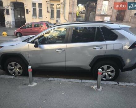 Серый Тойота РАВ 4, объемом двигателя 2.49 л и пробегом 223 тыс. км за 22000 $, фото 3 на Automoto.ua