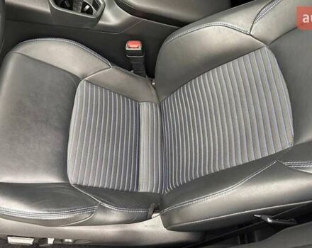 Серый Тойота РАВ 4, объемом двигателя 2.49 л и пробегом 64 тыс. км за 36800 $, фото 26 на Automoto.ua