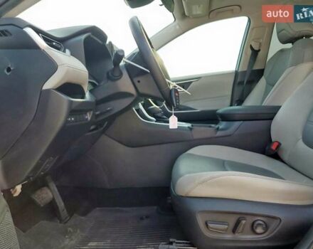 Сірий Тойота РАВ 4, об'ємом двигуна 0 л та пробігом 120 тис. км за 8900 $, фото 6 на Automoto.ua