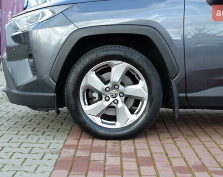 Тойота РАВ 4 2021 в Житомире на Automoto.ua Серый Тойота РАВ 4, объемом двигателя 1.99 л и пробегом 169 тыс. км за 28500 $, фото 15 на Automoto.ua