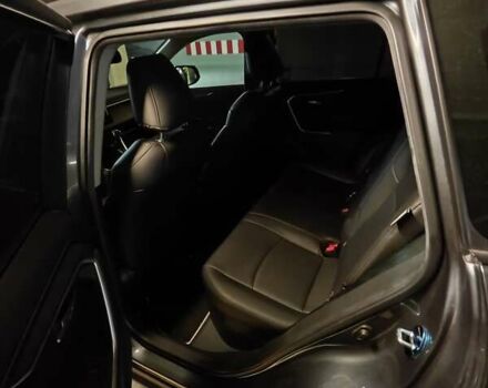 Сірий Тойота РАВ 4, об'ємом двигуна 2.49 л та пробігом 51 тис. км за 41000 $, фото 3 на Automoto.ua