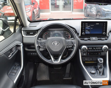 Тойота РАВ 4 2021 в Житомире на Automoto.ua Серый Тойота РАВ 4, объемом двигателя 2 л и пробегом 170 тыс. км за 28500 $, фото 8 на Automoto.ua
