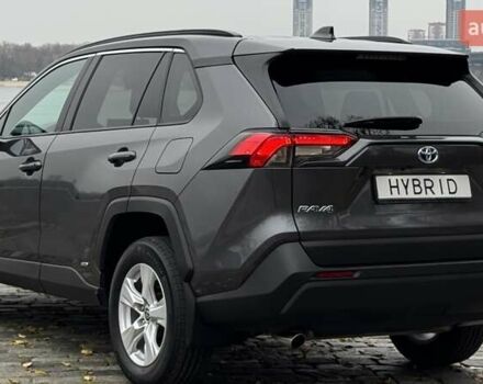 Серый Тойота РАВ 4, объемом двигателя 2.49 л и пробегом 63 тыс. км за 30999 $, фото 4 на Automoto.ua