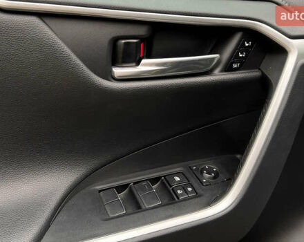 Серый Тойота РАВ 4, объемом двигателя 2.49 л и пробегом 22 тыс. км за 33990 $, фото 24 на Automoto.ua