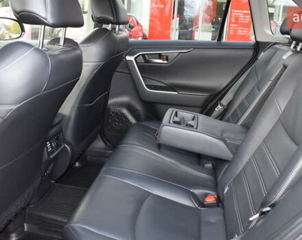 Тойота РАВ 4 2021 в Житомире на Automoto.ua Серый Тойота РАВ 4, объемом двигателя 1.99 л и пробегом 169 тыс. км за 28500 $, фото 10 на Automoto.ua