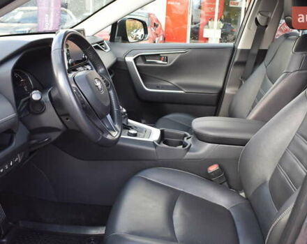 Тойота РАВ 4 2021 в Житомире на Automoto.ua Серый Тойота РАВ 4, объемом двигателя 1.99 л и пробегом 169 тыс. км за 28500 $, фото 11 на Automoto.ua