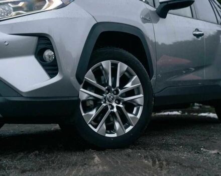 Серый Тойота РАВ 4, объемом двигателя 2.5 л и пробегом 78 тыс. км за 17800 $, фото 2 на Automoto.ua