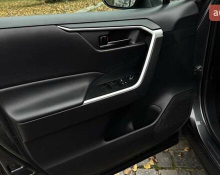 Серый Тойота РАВ 4, объемом двигателя 2.49 л и пробегом 63 тыс. км за 30999 $, фото 9 на Automoto.ua