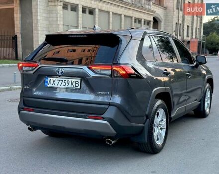 Сірий Тойота РАВ 4, об'ємом двигуна 2.49 л та пробігом 18 тис. км за 34500 $, фото 5 на Automoto.ua