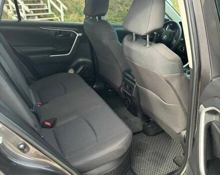 Серый Тойота РАВ 4, объемом двигателя 2.5 л и пробегом 44 тыс. км за 28500 $, фото 2 на Automoto.ua