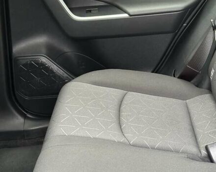 Сірий Тойота РАВ 4, об'ємом двигуна 1.99 л та пробігом 45 тис. км за 29515 $, фото 8 на Automoto.ua