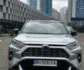 Сірий Тойота РАВ 4, об'ємом двигуна 2.49 л та пробігом 186 тис. км за 34500 $, фото 2 на Automoto.ua