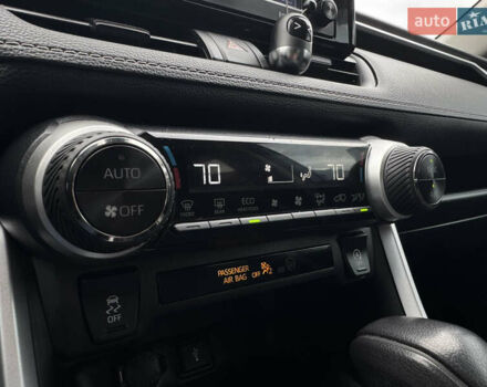 Тойота РАВ 4 2021 в Бердичеве на Automoto.ua Серый Тойота РАВ 4, объемом двигателя 2.49 л и пробегом 45 тыс. км за 27500 $, фото 21 на Automoto.ua