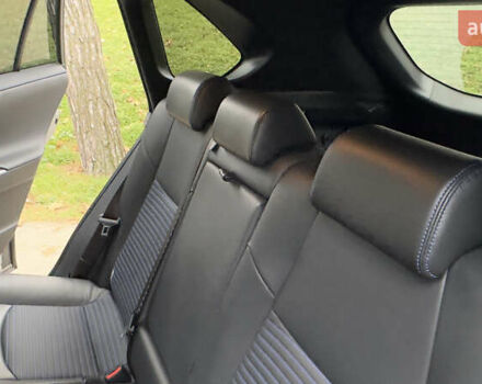 Сірий Тойота РАВ 4, об'ємом двигуна 2.49 л та пробігом 81 тис. км за 38000 $, фото 6 на Automoto.ua