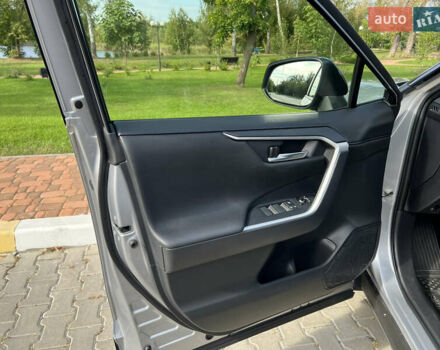 Тойота РАВ 4 2021 в Киеве на Automoto.ua Серый Тойота РАВ 4, объемом двигателя 2.49 л и пробегом 53 тыс. км за 37999 $, фото 13 на Automoto.ua