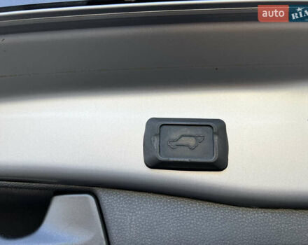 Серый Тойота РАВ 4, объемом двигателя 2.49 л и пробегом 38 тыс. км за 27799 $, фото 23 на Automoto.ua