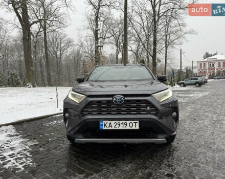 Серый Тойота РАВ 4, объемом двигателя 2.49 л и пробегом 119 тыс. км за 32950 $, фото 2 на Automoto.ua