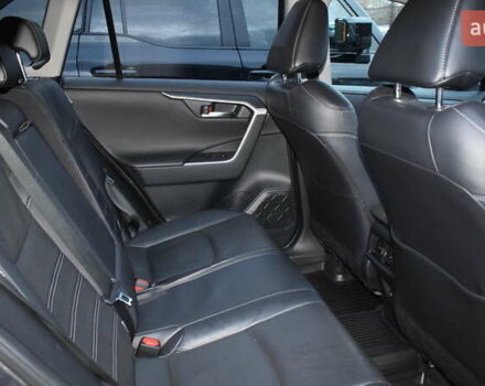 Тойота РАВ 4 2021 в Житомире на Automoto.ua Серый Тойота РАВ 4, объемом двигателя 1.99 л и пробегом 169 тыс. км за 28500 $, фото 6 на Automoto.ua