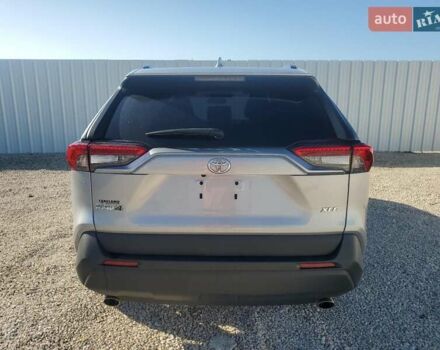 Сірий Тойота РАВ 4, об'ємом двигуна 2.49 л та пробігом 30 тис. км за 12000 $, фото 5 на Automoto.ua