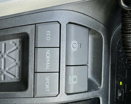 Тойота РАВ 4 2021 в Киеве на Automoto.ua Серый Тойота РАВ 4, объемом двигателя 2.49 л и пробегом 53 тыс. км за 37999 $, фото 21 на Automoto.ua