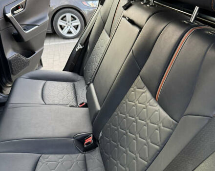 Серый Тойота РАВ 4, объемом двигателя 2.49 л и пробегом 72 тыс. км за 35500 $, фото 7 на Automoto.ua