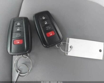 Серый Тойота РАВ 4, объемом двигателя 2.5 л и пробегом 18 тыс. км за 10000 $, фото 9 на Automoto.ua